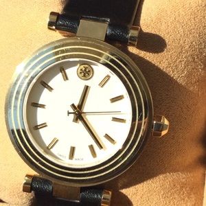 TORY BURCH CLASSIC T WATCH